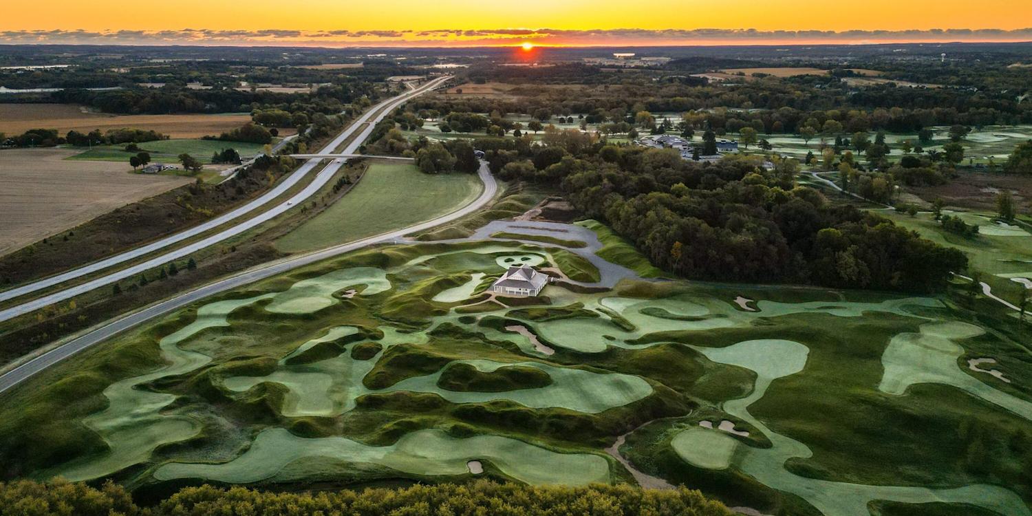 Uncle Henry's Backyard Opens at The Club at Lac La Belle