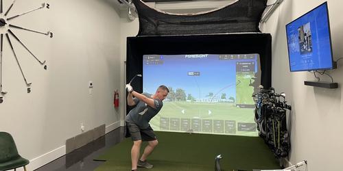 910 Golf Simulator and Lounge 